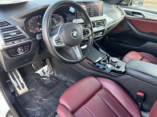 Used 2023 White BMW sDrive30i image 21
