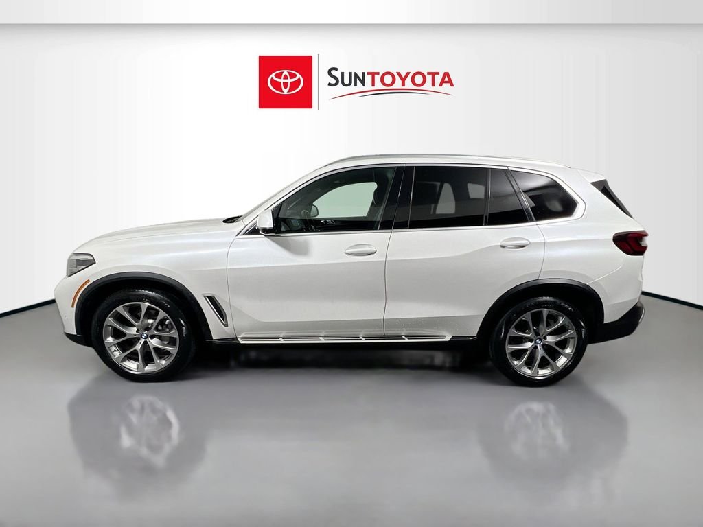 Used 2023 White BMW xDrive40i image 7