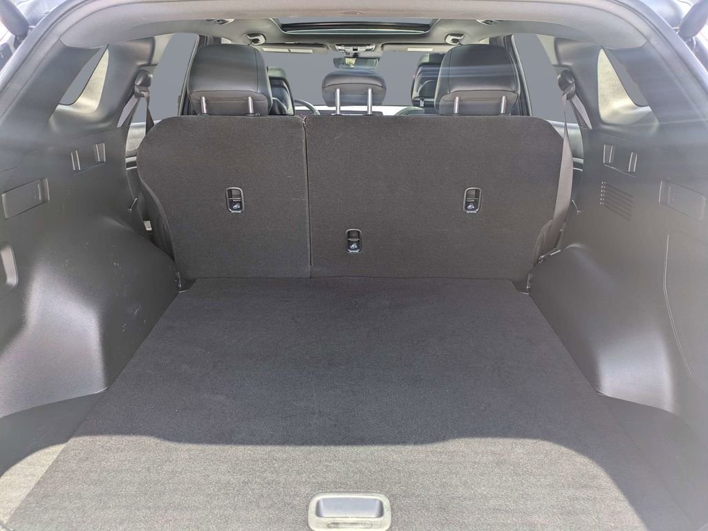 Used 2024 Gray Kia X-Line Prestige image 12