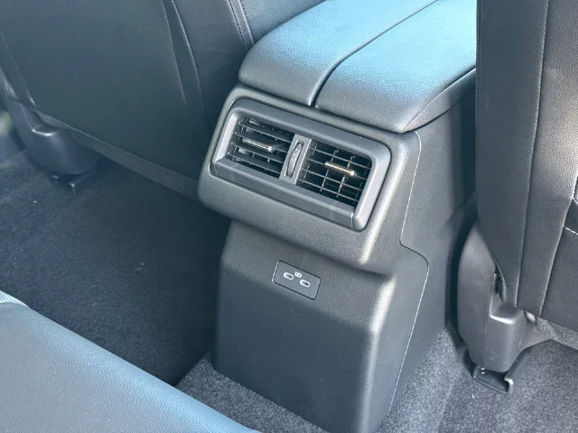 Used 2020 Black Land Rover S image 20