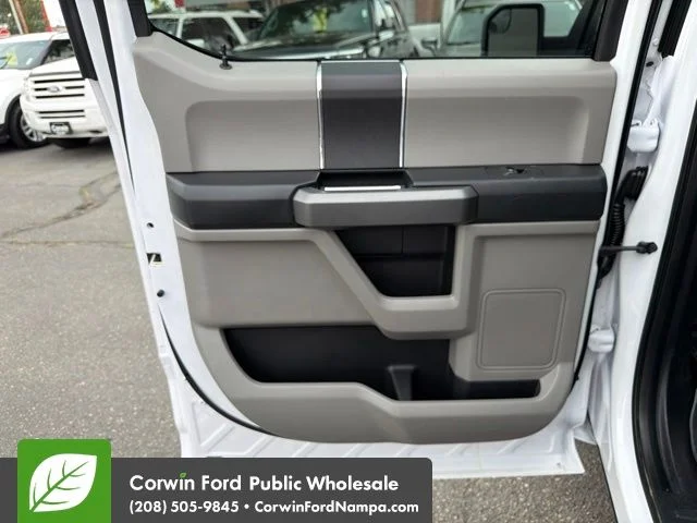 Used 2018 White Ford XLT image 27