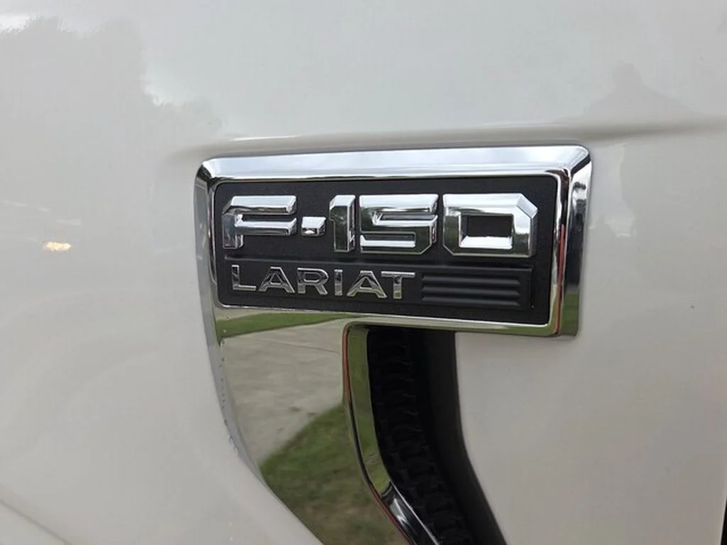 New 2026 Star White Metallic Tri-Coat Ford Lariat® image 7