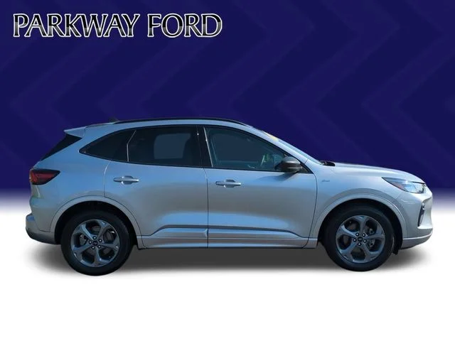 Used 2023 Silver Ford ST-Line image 6