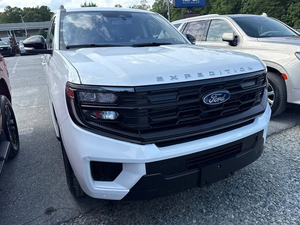 Used 2025 White Ford Active image 2