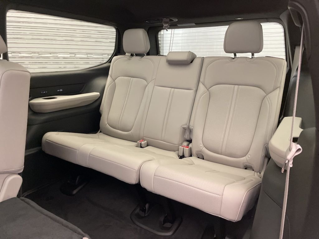 New 2026 Steel Blue Exterior Paint Jeep Limited Reserve image 23