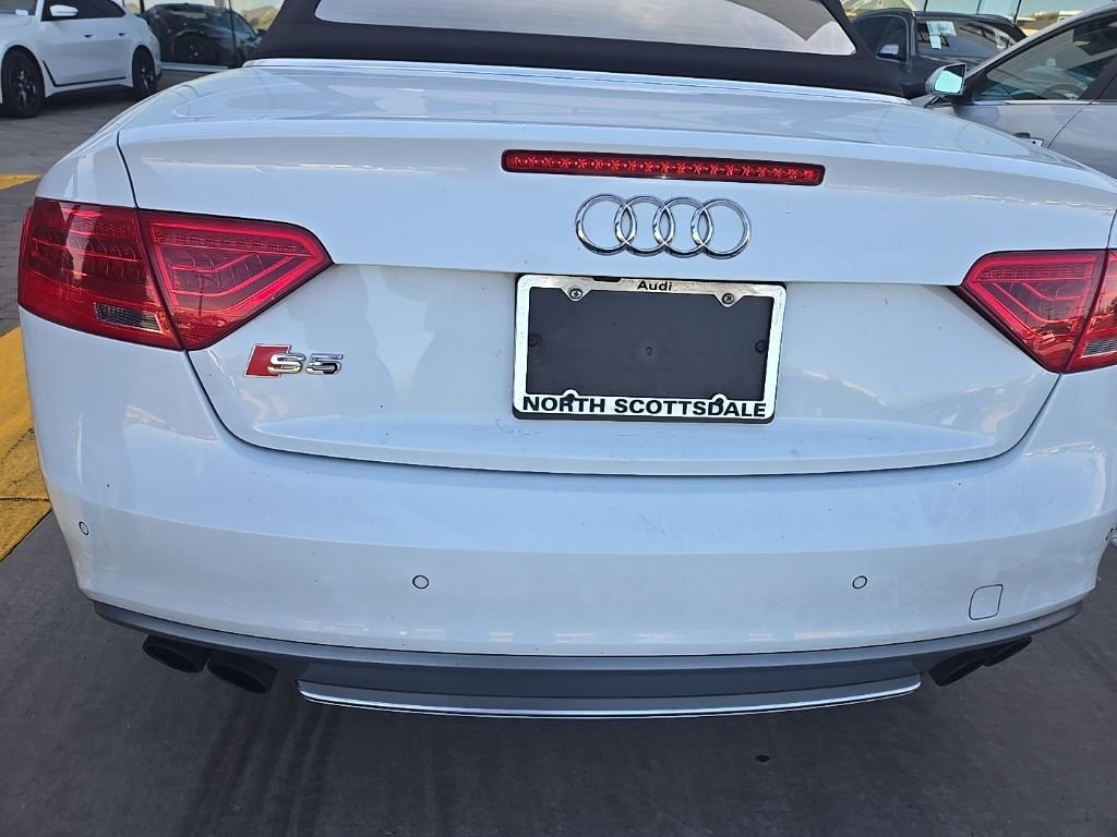 Used 2016 Glacier White Metallic/Black Roof Audi 3.0T Premium Plus image 4
