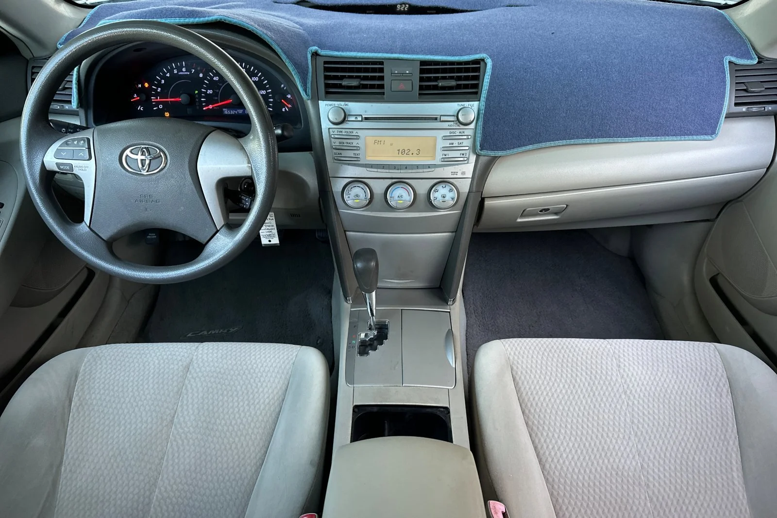 Used 2010 White Toyota  image 13