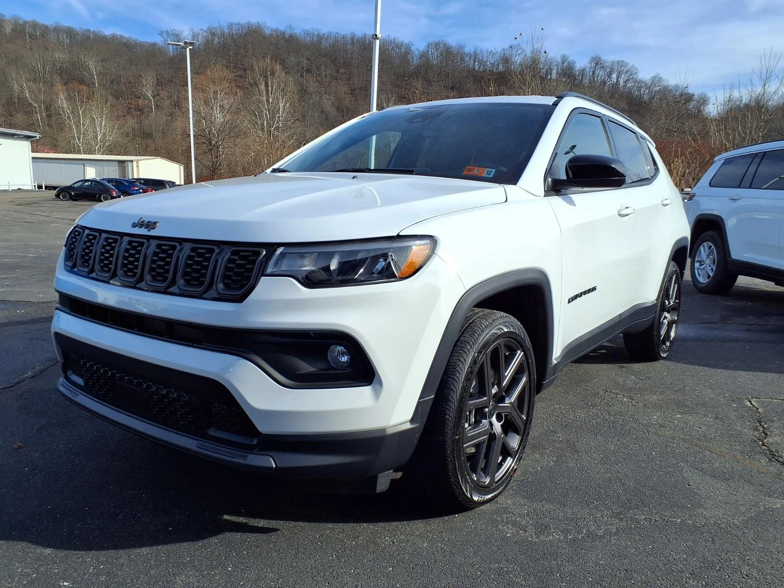 New 2026 Bright White Clear-Coat Exterior Paint Jeep Latitude image 3