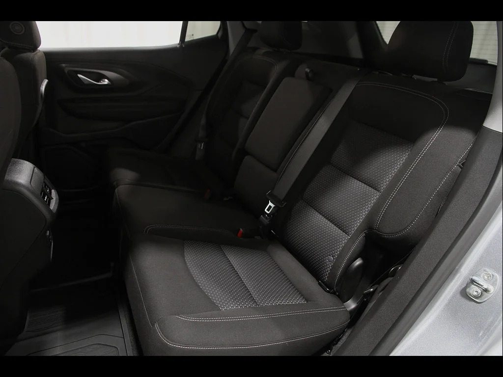 2023 GMC Terrain SLE - Photo 19