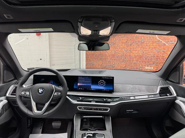 Used 2026 Blue BMW xDrive40i image 12