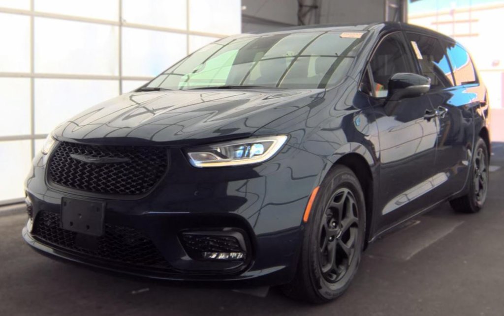 2023 Chrysler Pacifica Hybrid Touring L