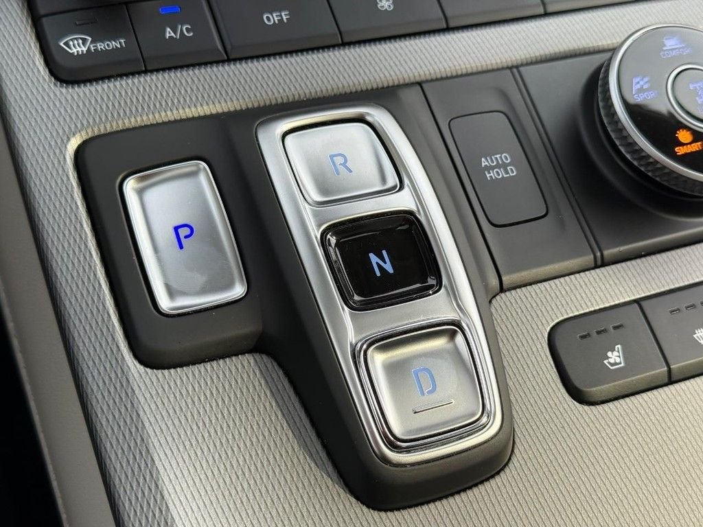 2024 Hyundai Palisade Limited - Photo 23