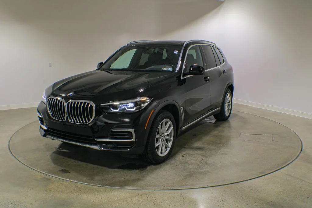 Used 2023 Jet Black BMW xDrive40i image 1