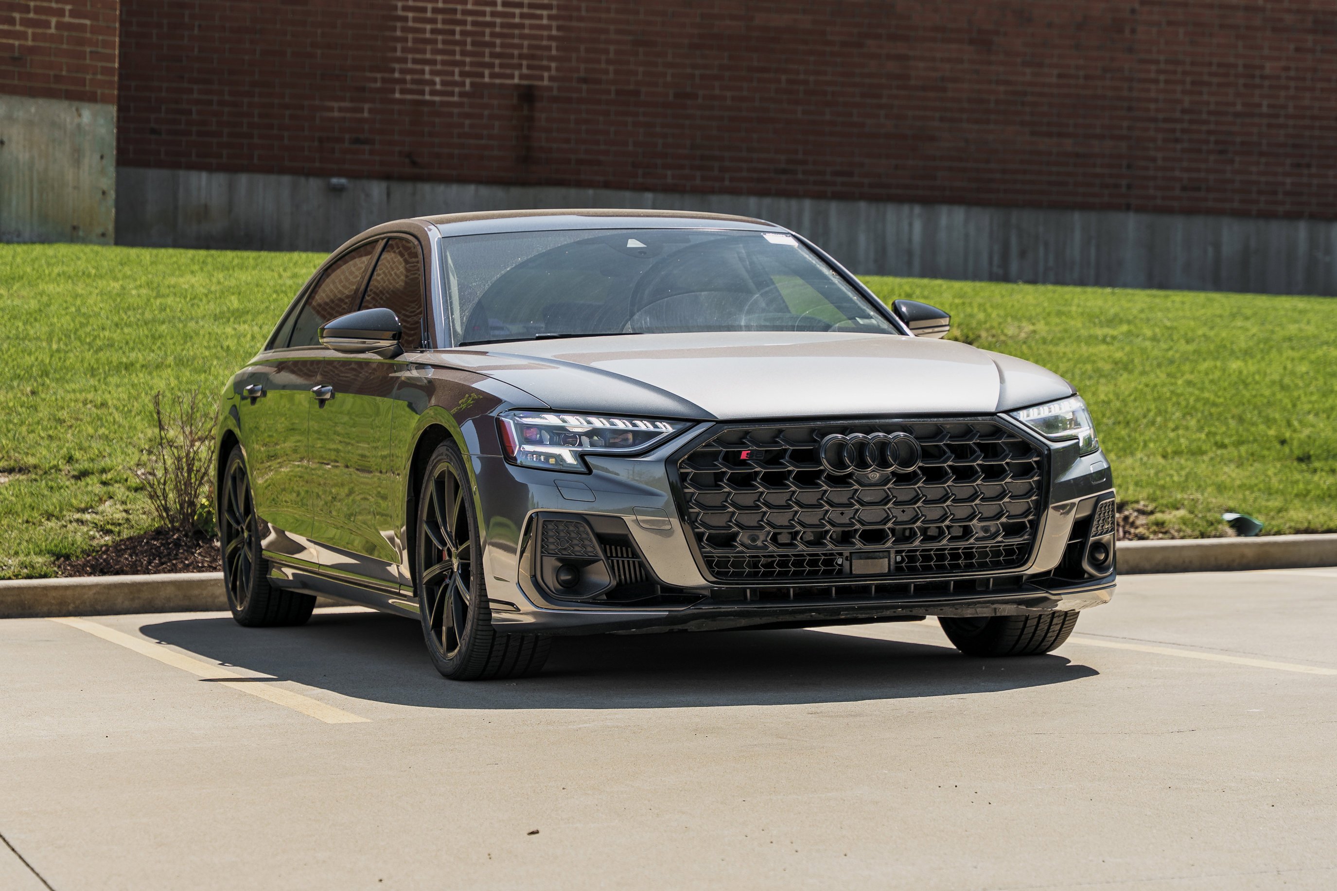 2022 Audi S8 4.0T quattro Tiptronic's photo