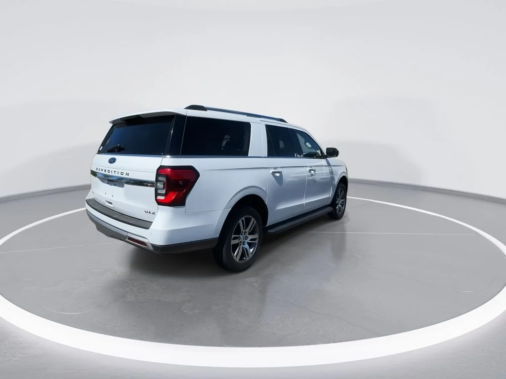 Used 2024 White Ford Limited image 8