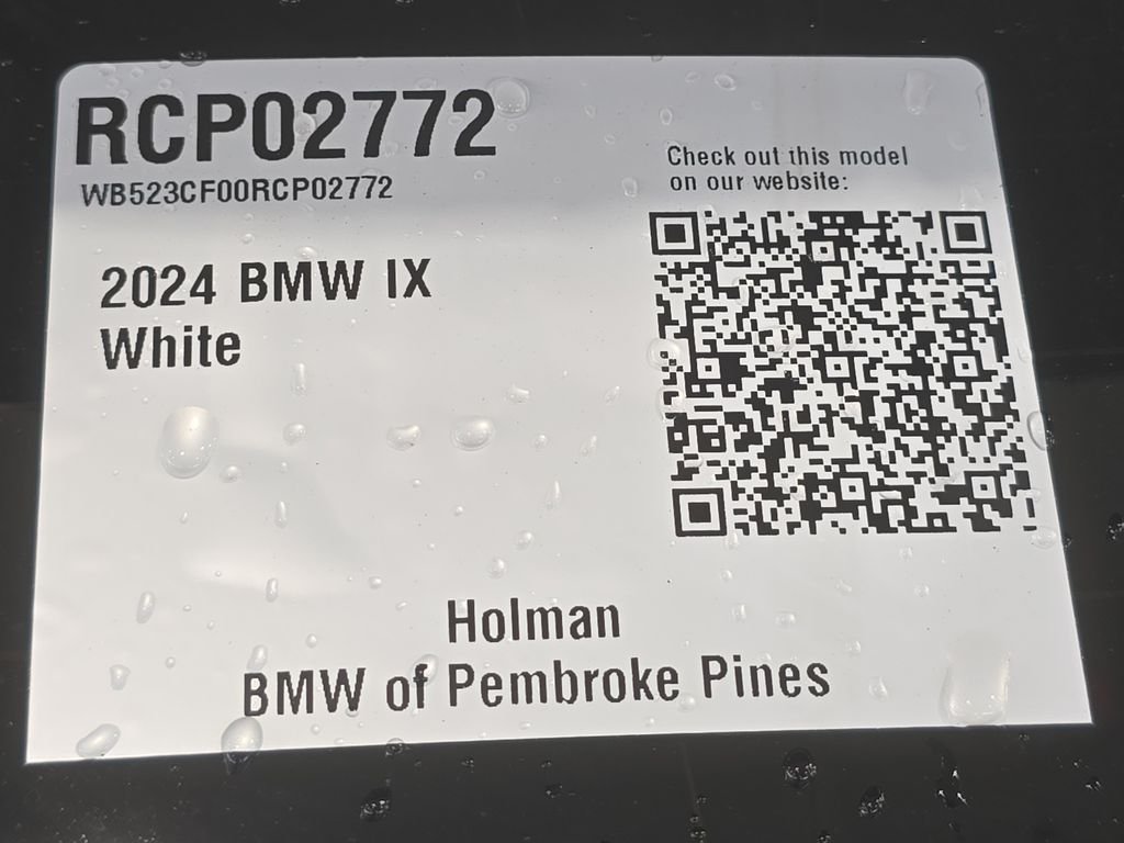 Certified Used 2024 Alpine White BMW xDrive50 image 22