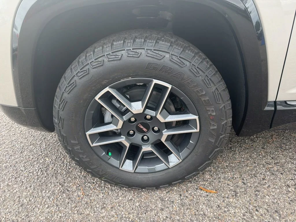 2026 GMC Terrain AT4 - Photo 9