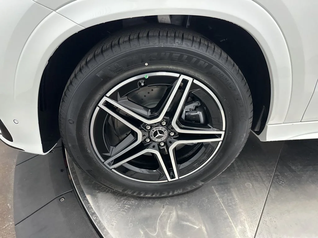 Used 2026 White Mercedes-Benz GLE 450 image 33