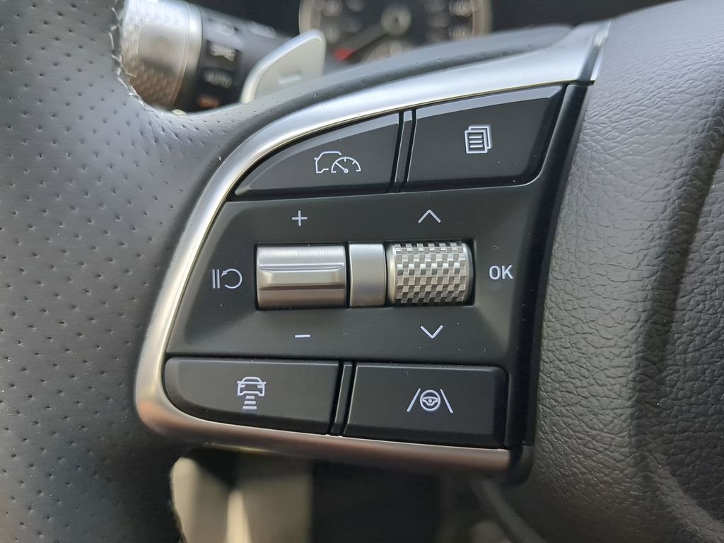 2026 GENESIS G70 Standard - Photo 26