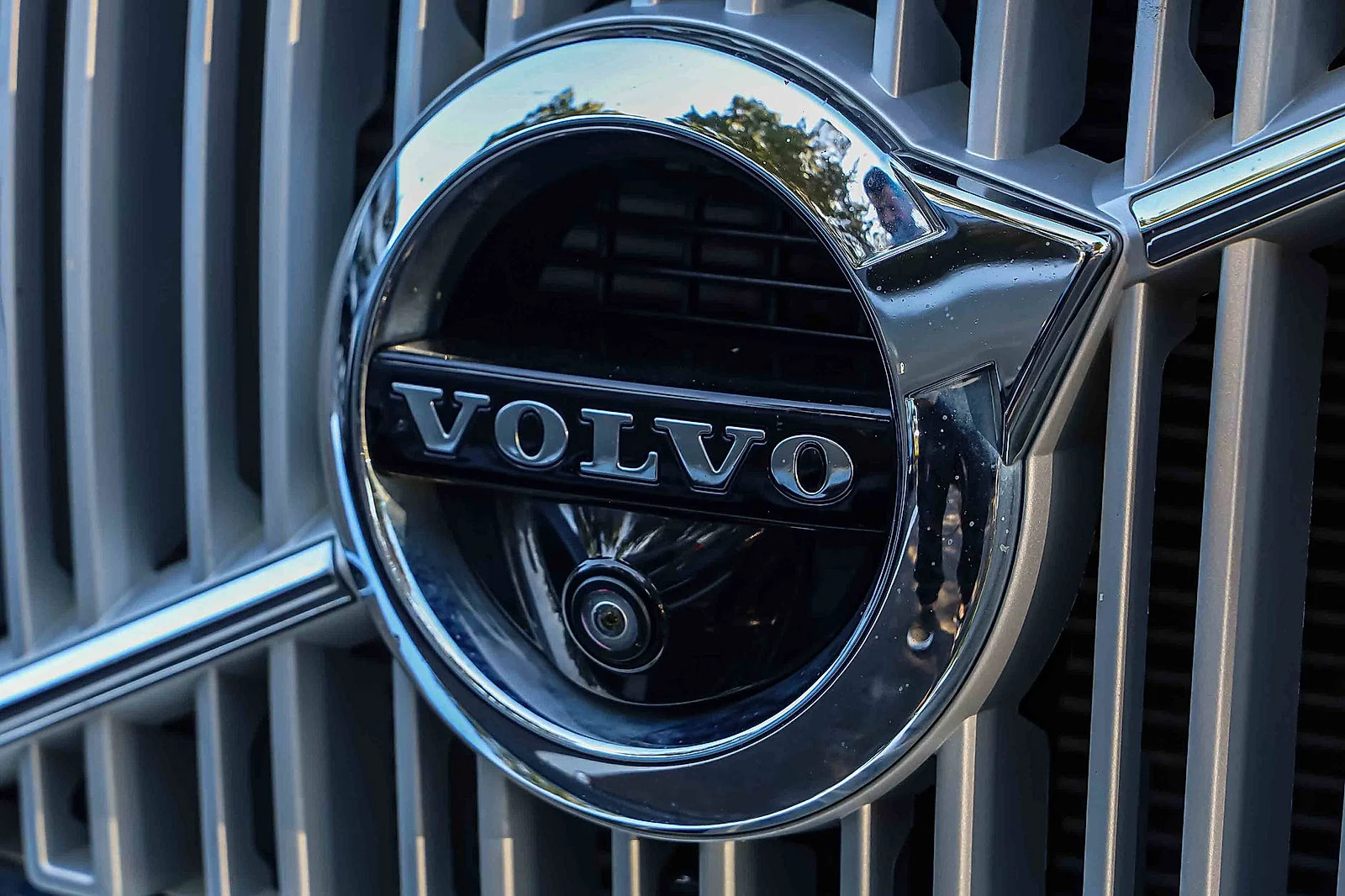 Used 2018  Volvo Inscription image 31