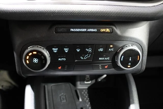 Used 2024 Desert Sand Ford Big Bend image 22