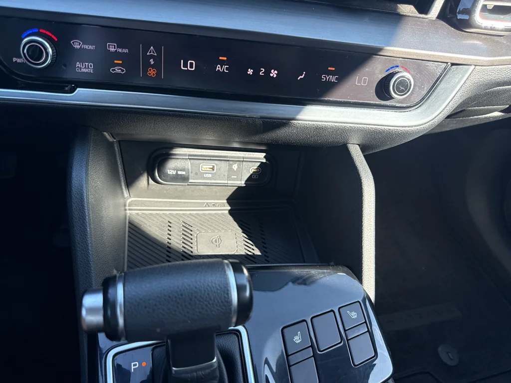 Used 2024 Ebony Black Kia EX image 18