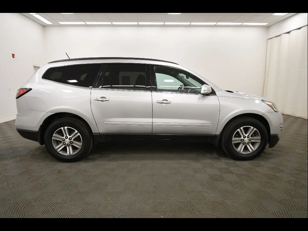 2015 Chevrolet Traverse 2LT - Photo 9