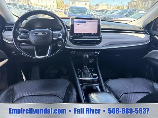 Used 2022 Gray Jeep Limited image 15