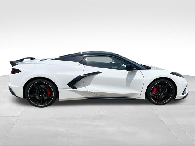 Used 2024 White Chevrolet Stingray image 9