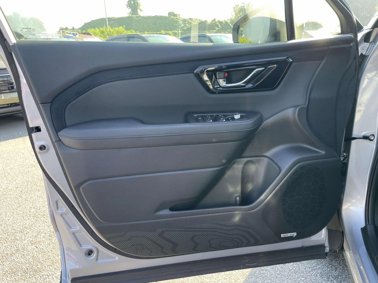 Used 2025 Ice Silver Metallic Subaru Limited Hybrid image 5