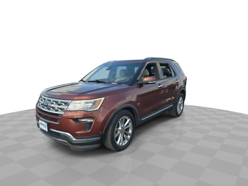 Used 2018 Red Ford Limited image 4