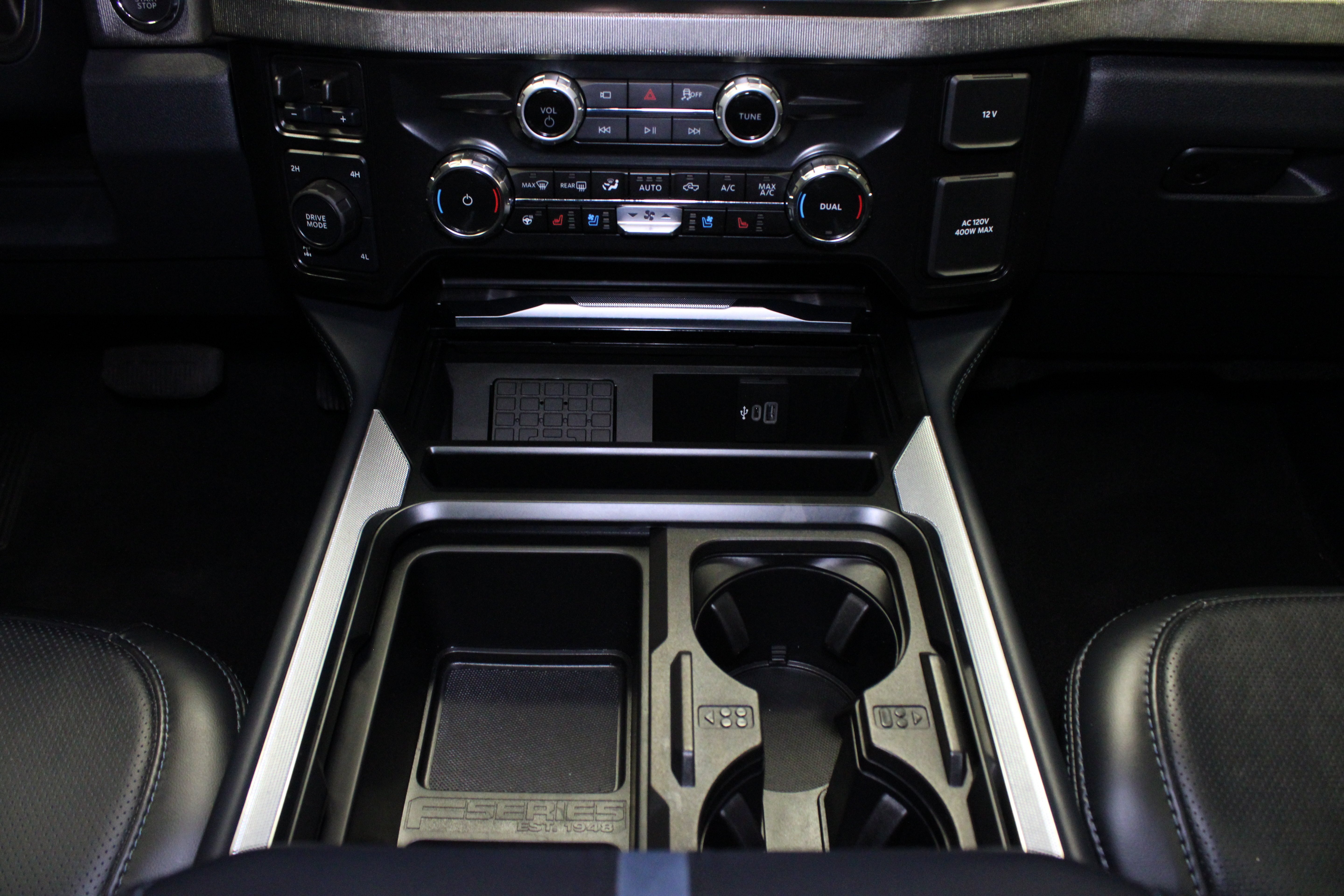 Used 2026 Agate Black Metallic Ford Platinum image 23