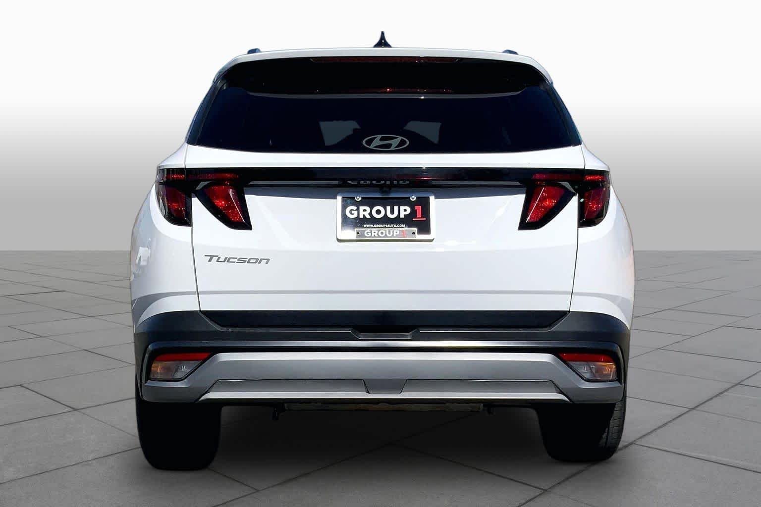 Used 2025 Serenity White Pearl Hyundai SEL image 5