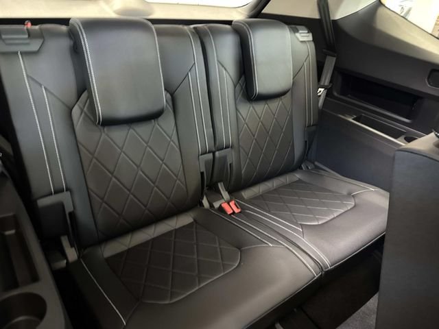 2025 Volkswagen Atlas SEL Premium R-Line - Photo 27