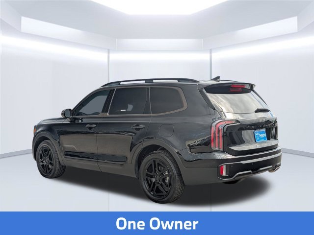 Used 2025 Black Kia EX X-Line image 4