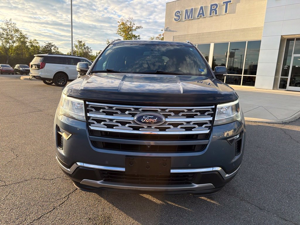 Used 2018 Blue Metallic Ford Limited image 9