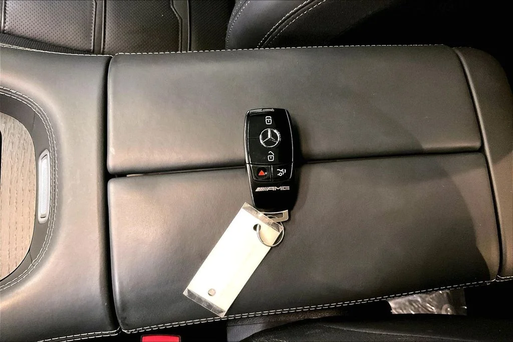 Used 2022 Red Mercedes-Benz GLE 53 AMG® image 21