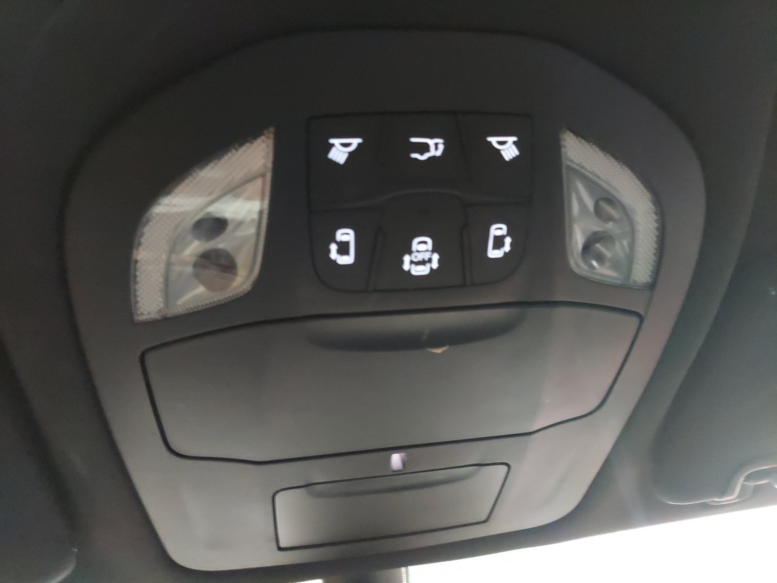 Used 2020 Luxury White Pearlcoat Chrysler Touring image 19