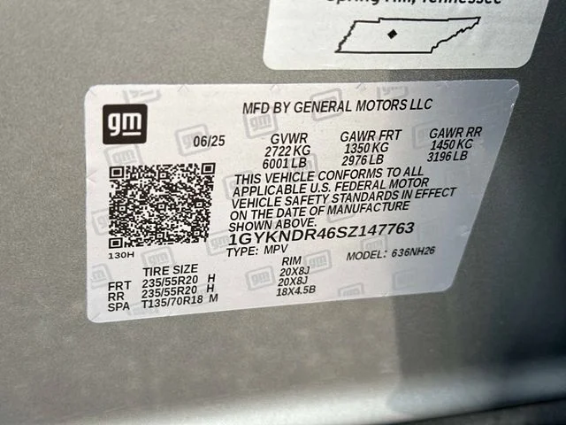 Certified Used 2025 Silver Cadillac Premium Luxury image 18