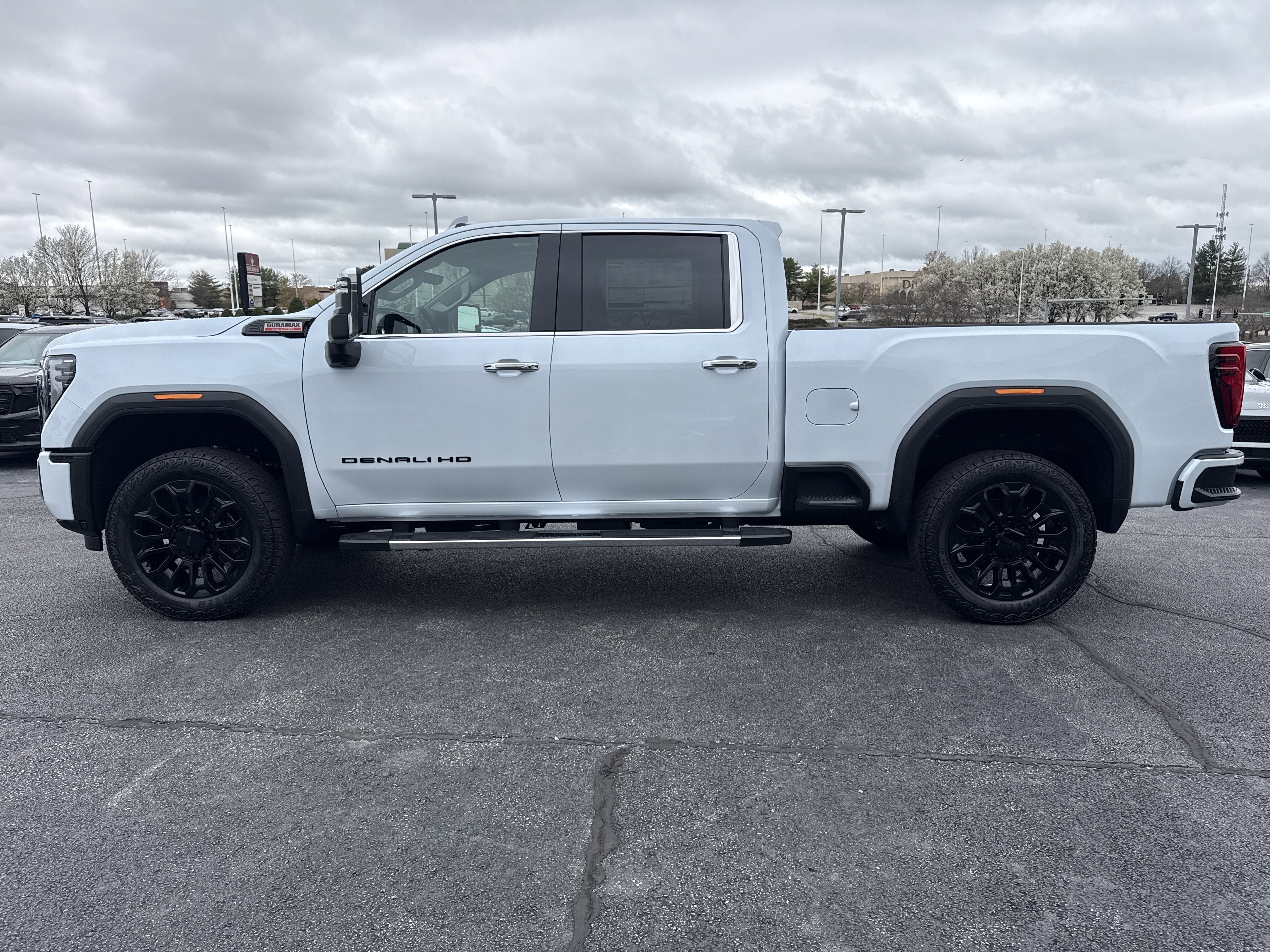 2026 GMC Sierra 2500HD Denali - Photo 11