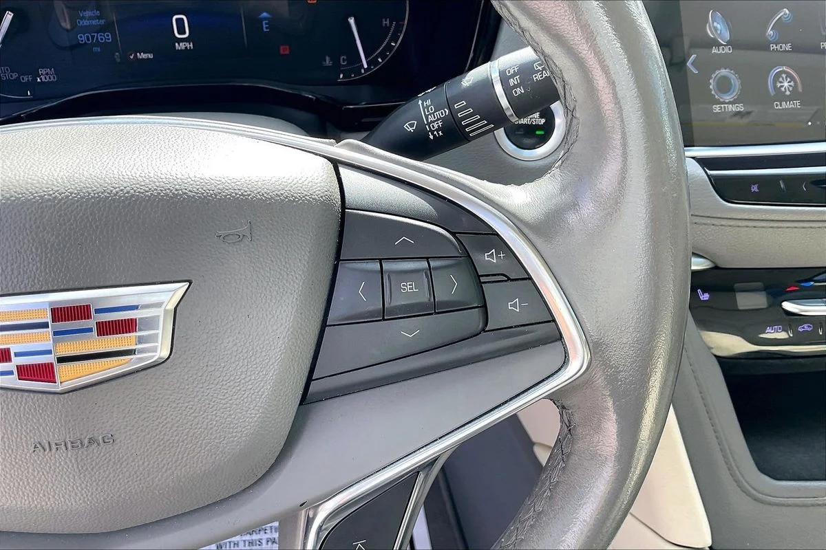 Used 2019 Blue Cadillac Luxury image 12