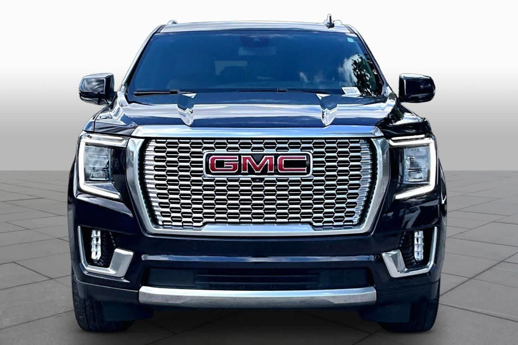 Used 2023 Silver GMC Denali image 4