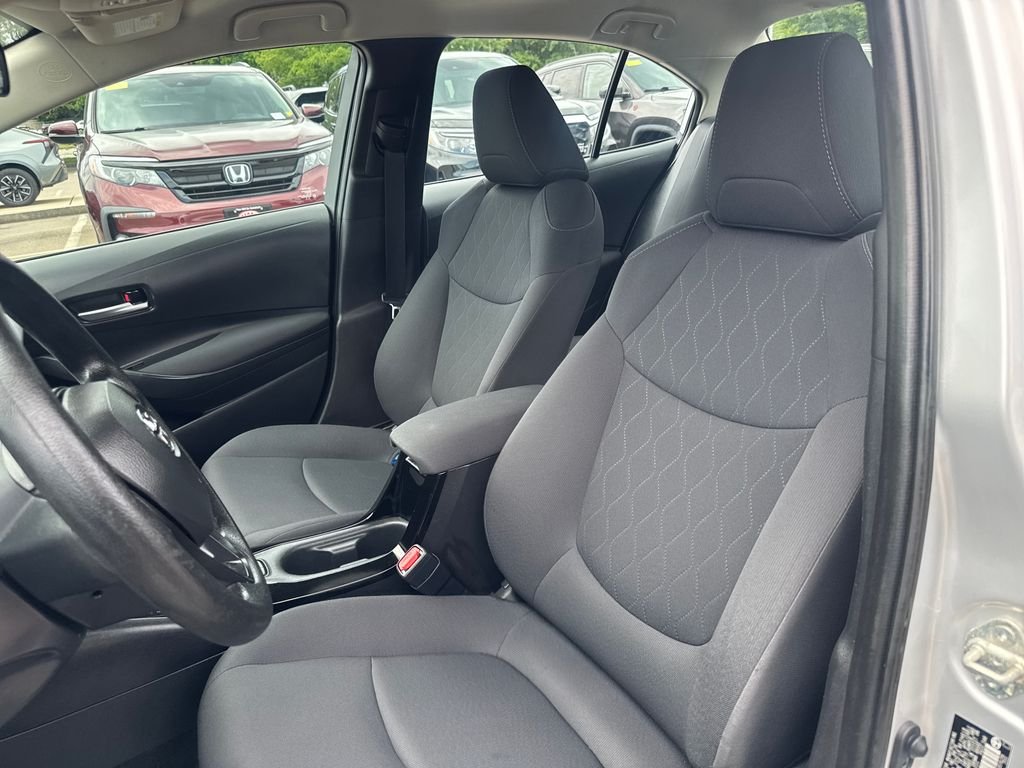 Used 2020 Silver Toyota LE image 14