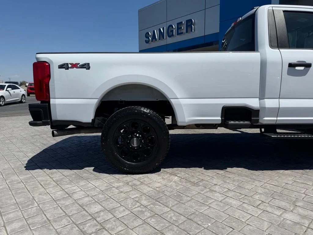 Used 2023 White Ford XL image 11