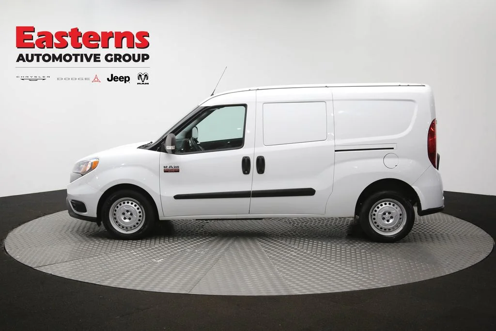 Used 2022 White Ram Base image 58