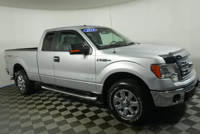 Used 2014 Ingot Silver Metallic Ford XLT image 2