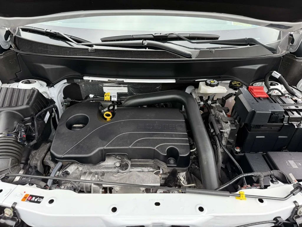 Used 2026 White Chevrolet LT image 12