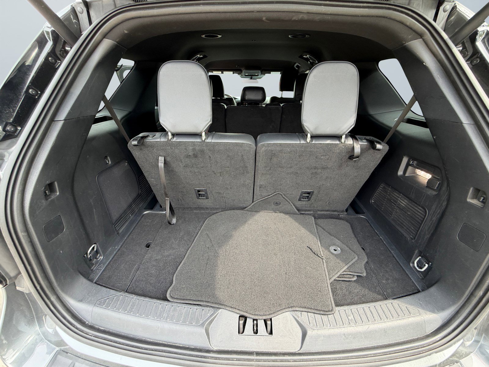 2025 Ford Explorer ST-LINE - Photo 15