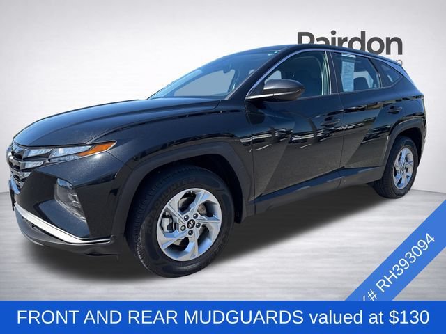 Used 2024 Black Pearl Hyundai SE image 3