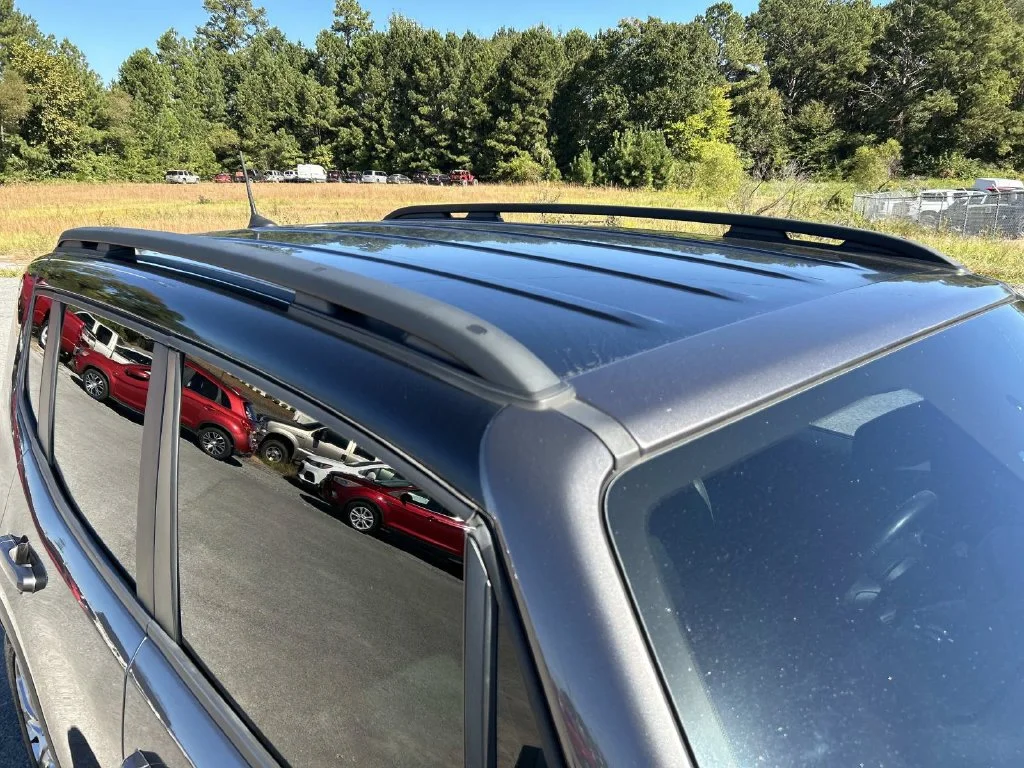 Used 2020 Gray Jeep Limited image 33